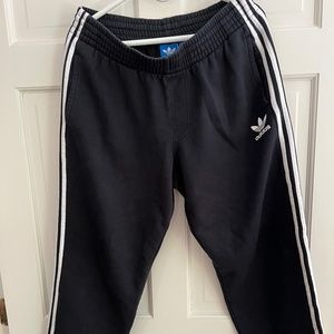 Mens Adidas sweatpants size Large.